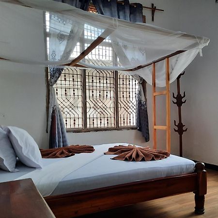 Kajificheni House Bed & Breakfast นูงวี ภายนอก รูปภาพ