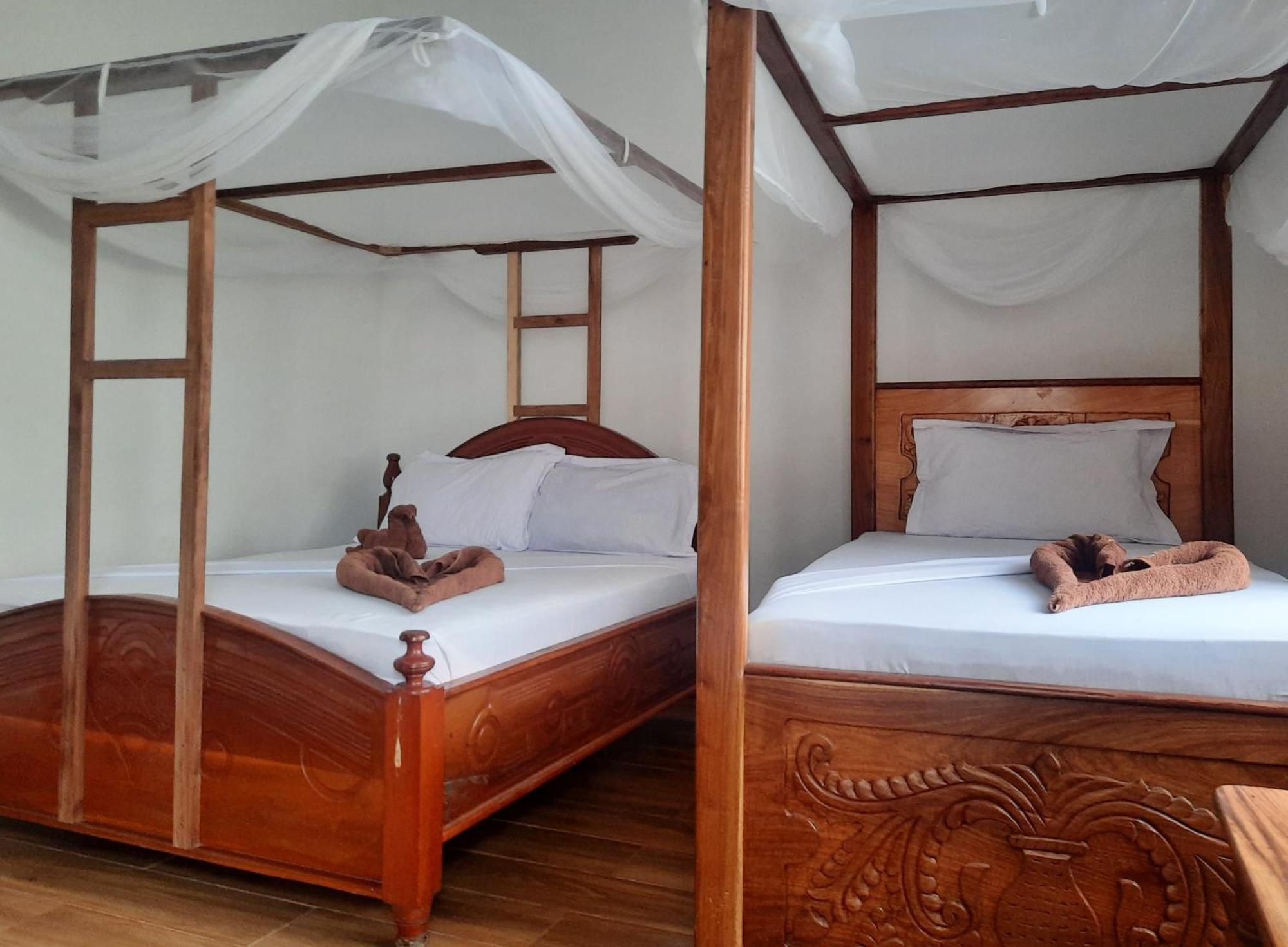 Kajificheni House Bed & Breakfast นูงวี ภายนอก รูปภาพ