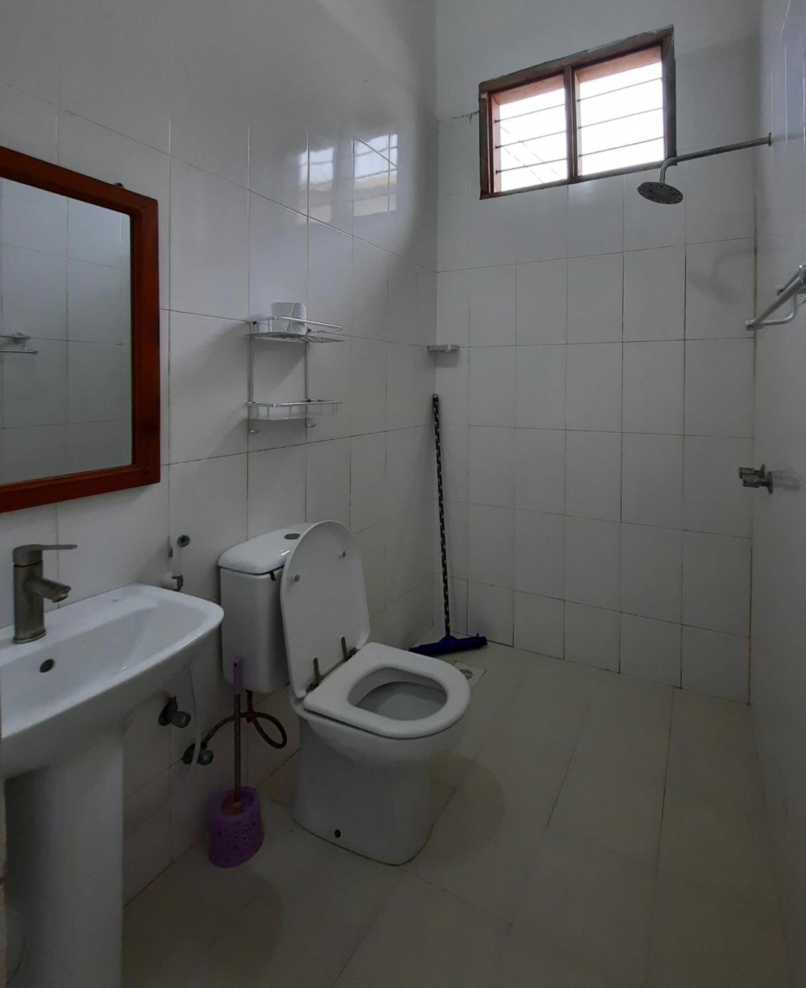 Kajificheni House Bed & Breakfast นูงวี ภายนอก รูปภาพ