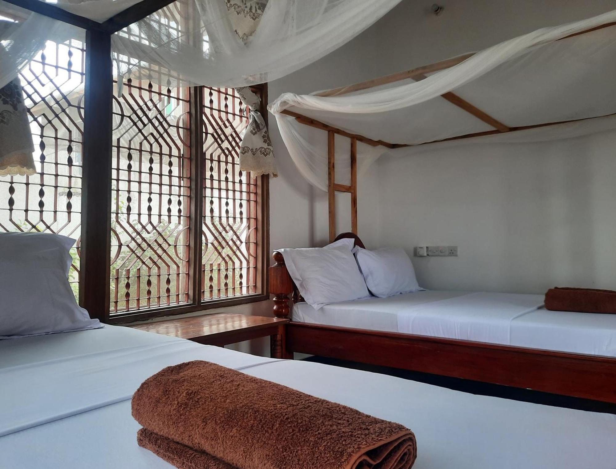 Kajificheni House Bed & Breakfast นูงวี ภายนอก รูปภาพ