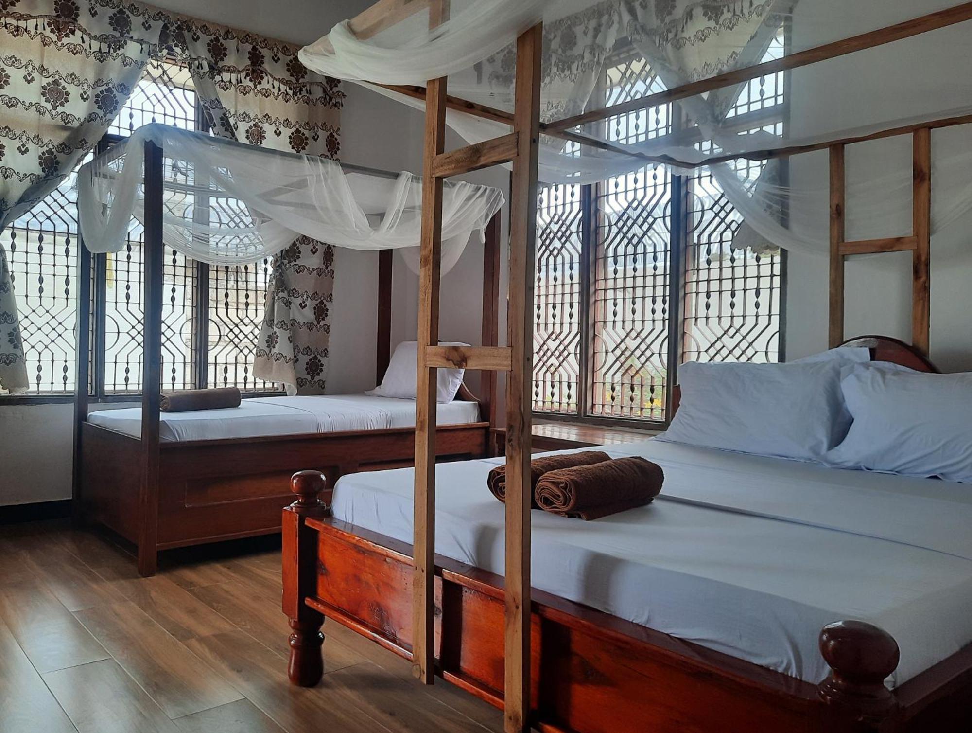 Kajificheni House Bed & Breakfast นูงวี ภายนอก รูปภาพ