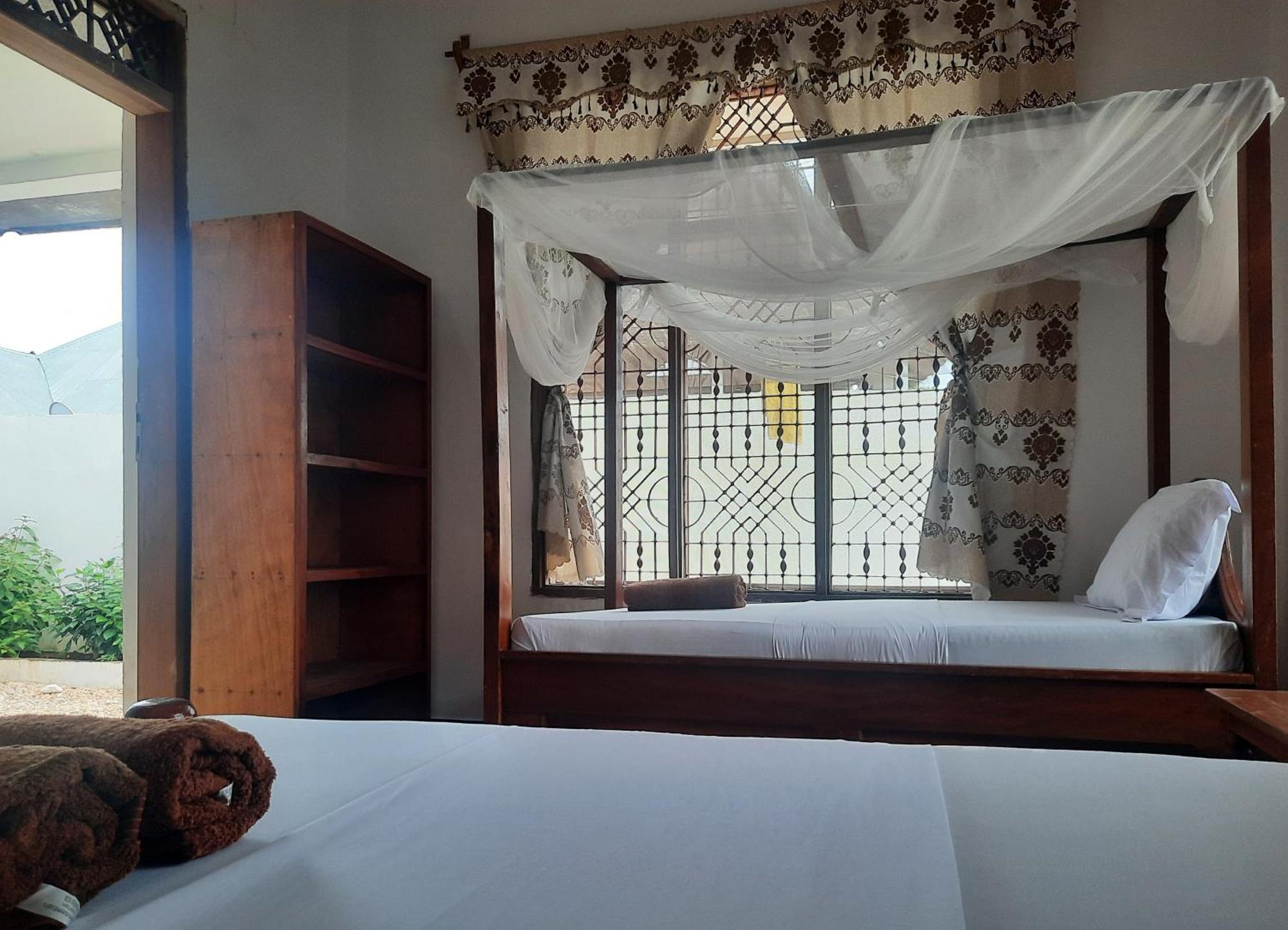 Kajificheni House Bed & Breakfast นูงวี ภายนอก รูปภาพ
