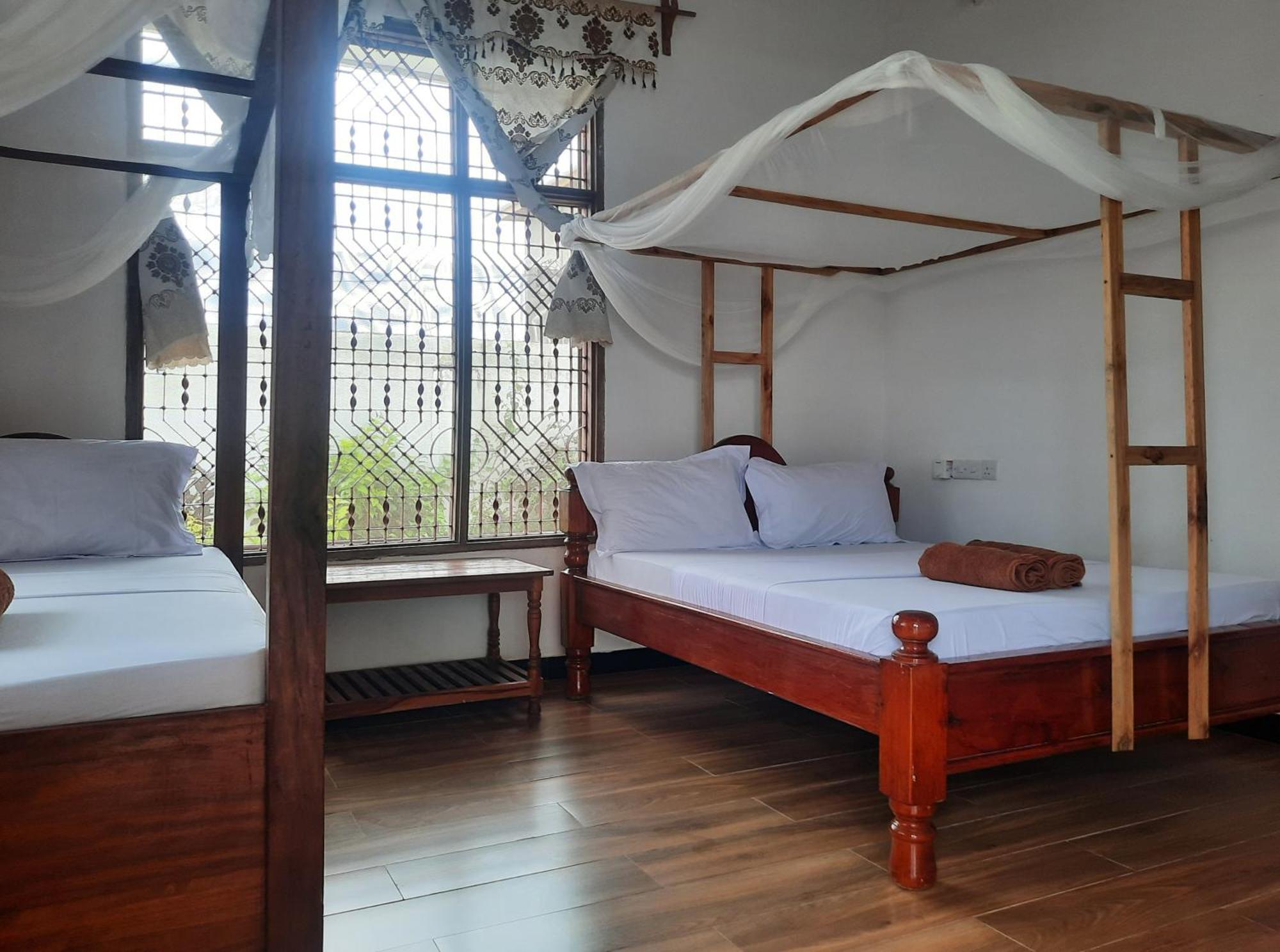 Kajificheni House Bed & Breakfast นูงวี ภายนอก รูปภาพ