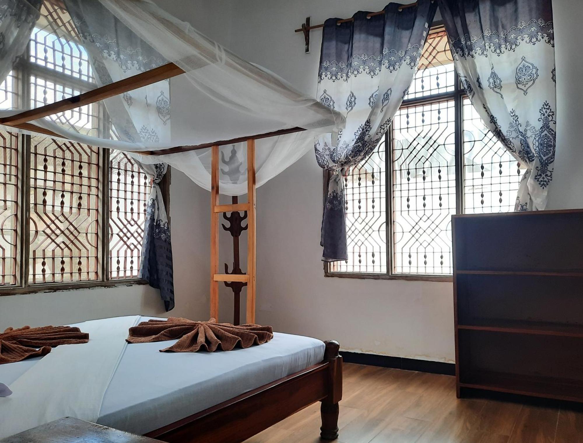 Kajificheni House Bed & Breakfast นูงวี ภายนอก รูปภาพ